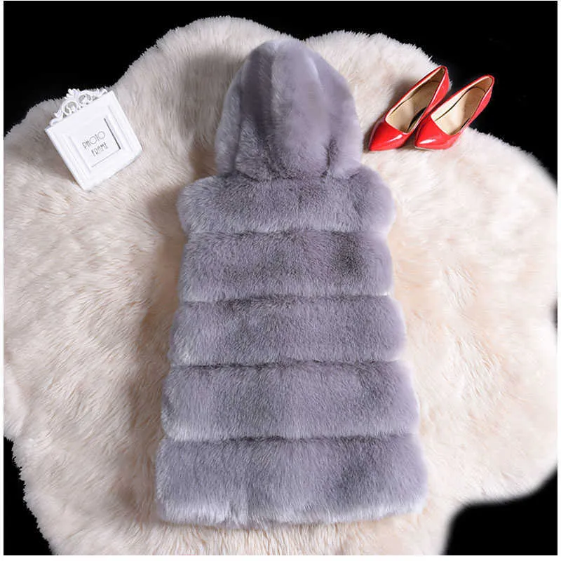 Hiver Teddy Manteau Fourrure De Artificielle Eco Chaud Gilet Femme Sans Manches Cap Femmes Manteaux Faux Vêtements De Mode Coréenne 210910