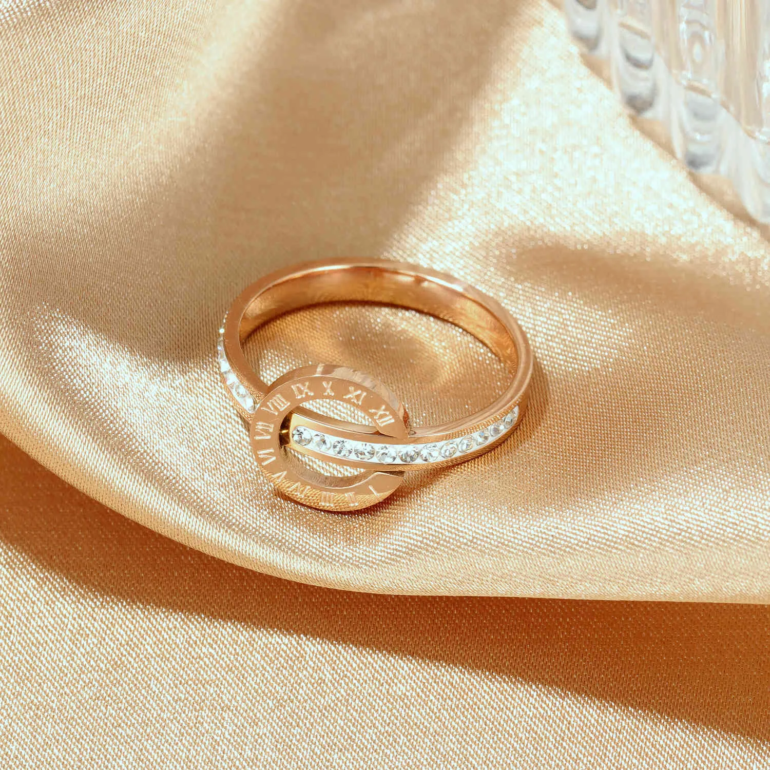 2021 señoras moda popular número romano círculo circón titanio acero anillo femenino estilo ins banquete temperamento joyería