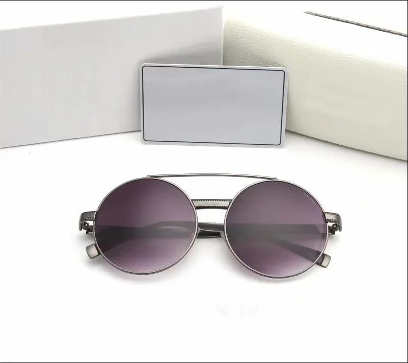 Classic Metal Style Designer 2210 Solglasögon för män och kvinnor med dekorativ trådram Neutral glas2687