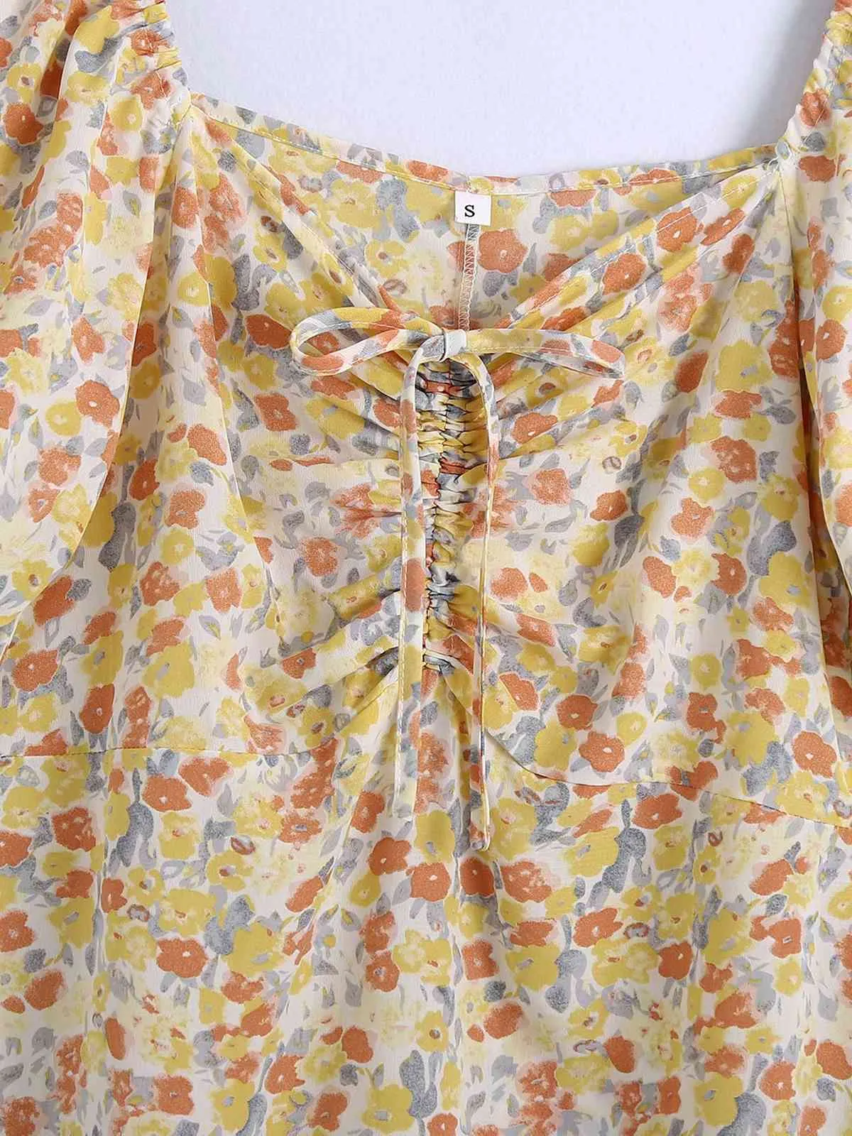 Vintage Square Neck Kurzarm Frauen Blumen Kleid Mode Taille Puff Sleeve Chic Weibliche Mini Kleider 210507