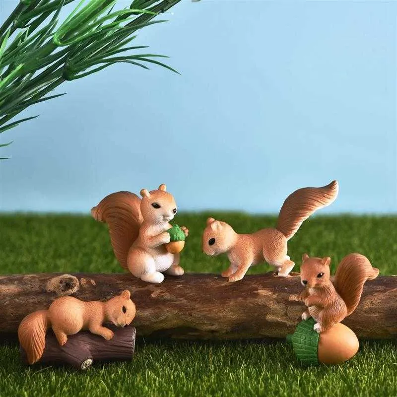 4 stks / set mooie eekhoorn familie model cartoon dier beeldje poppenhuis cake home decor miniatuur fairy tuing decoratie y0910
