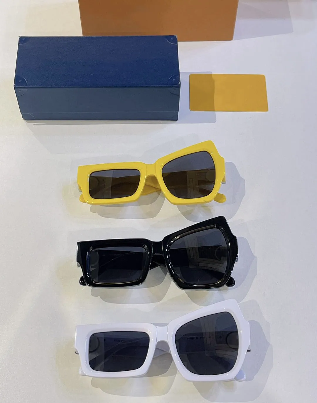 Rouis Z1445 Topp original högkvalitativ designer solglasögon för männas berömda fashionabla retro lyxmärke glasögon modedesign W220A
