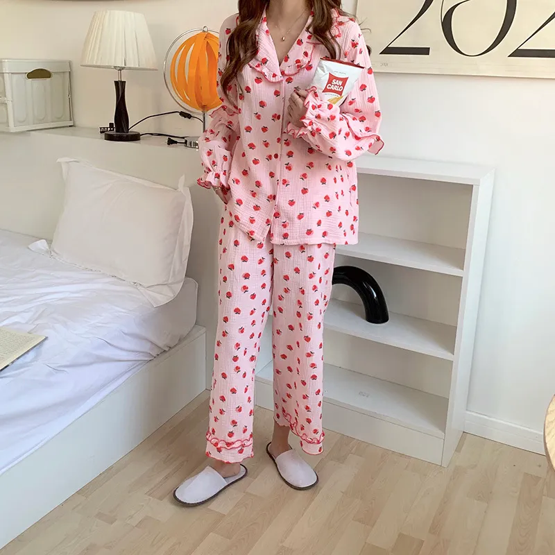 Koreańska lniana luźna drukowana truskawki piżamy słodkie sleepwear ciepłe ładne delikatne eleganckie kobiety miękkie ubrania domowe 210525