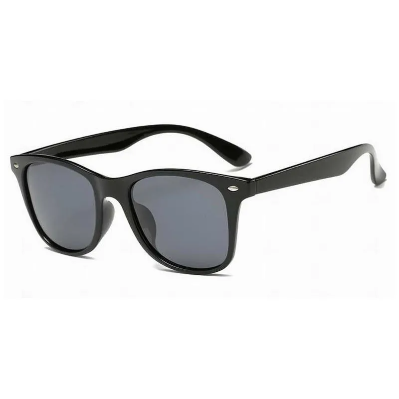 Klassiska fyrkantiga solglasögon för män kvinnor 50 vintage deser spegel solglasögon populära gafas de sol utomhus uv400 nyanser med case315n