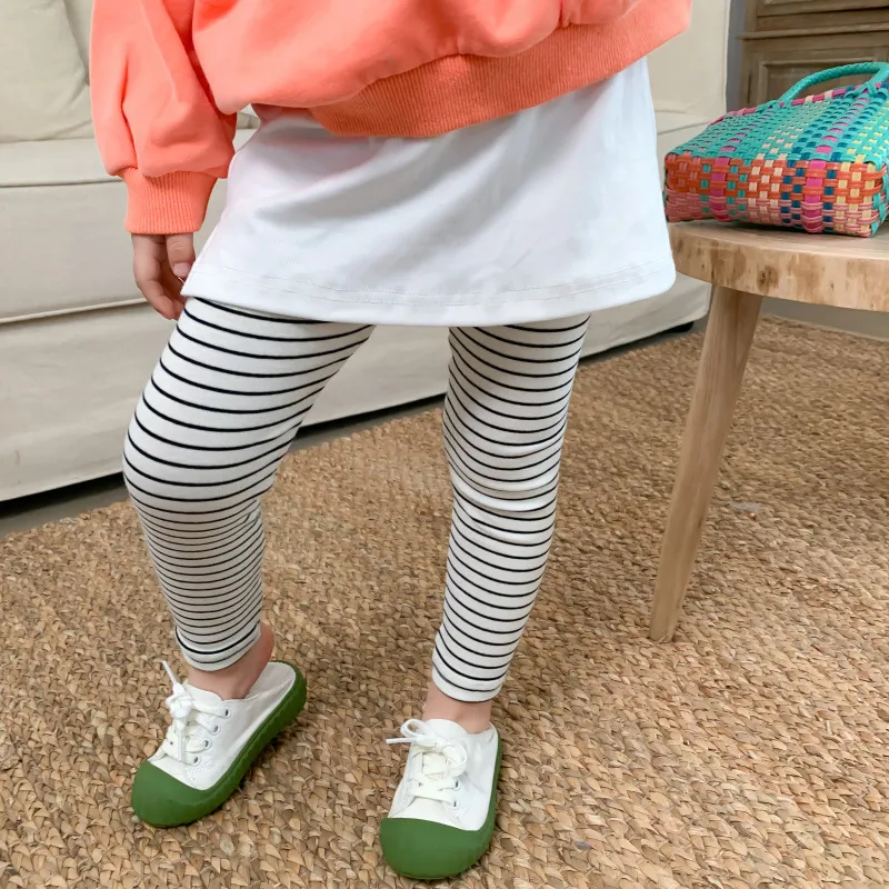 Höst Söt Baby Flickor Fake Två Pieces Patchwork Striped Leggings Med Kjol Ren Bomull Casual Base Bottoms 210508