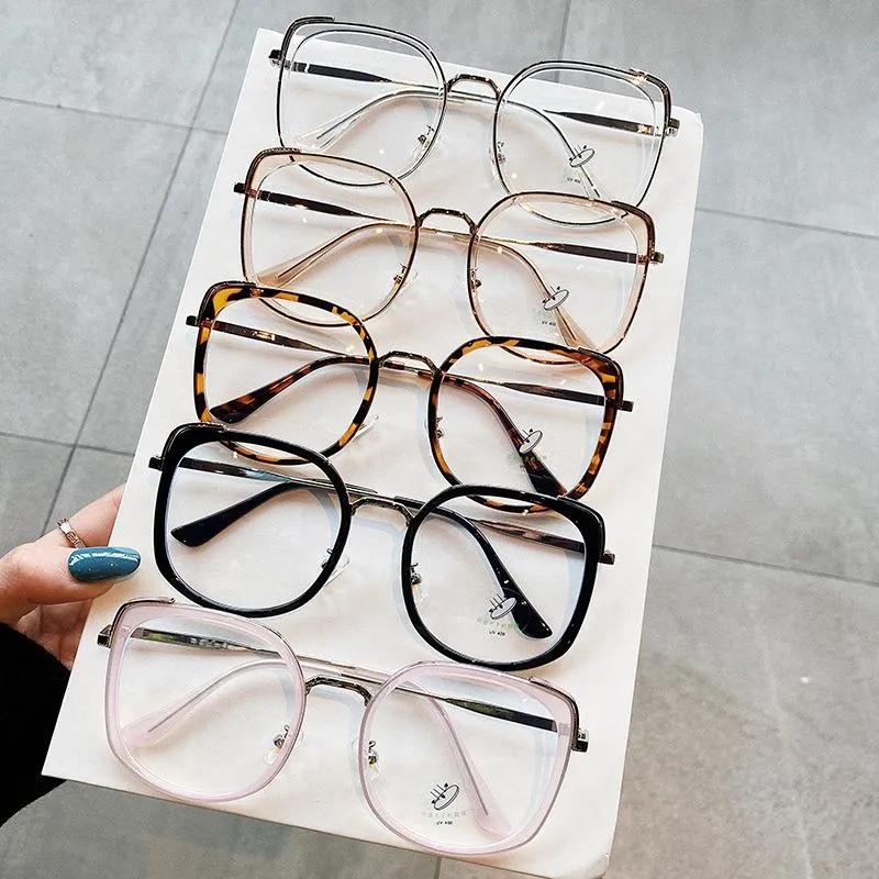 Pembe Kadın Güneş Gözlüğü Vintage Marka Tasarımcısı Square Güneş Gözlükleri Büyük Boy Gölgeler Bayanlar Büyük Çerçeve gözlükler Kore Moda Fames2637