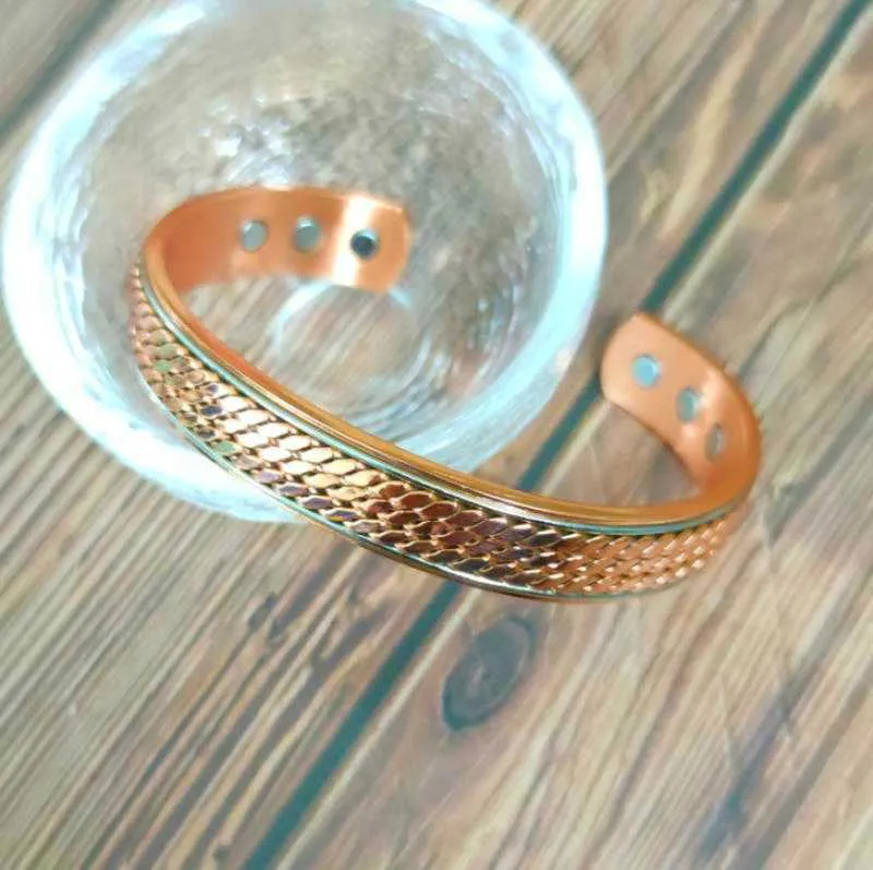 Mode Legierung Armband Retro Glänzend Magnet Perforiertes Kupfer Armband Exquisite Geschenke für Männer und Frauen Q0719