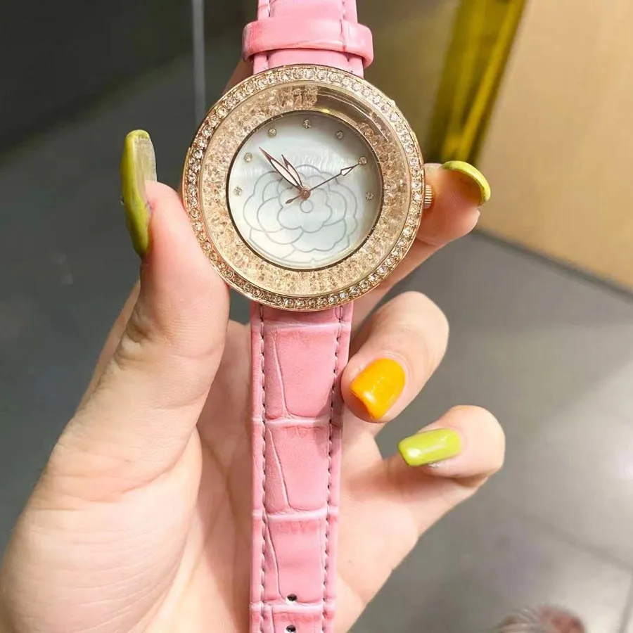 Marka Watches kadın kız kristal çiçek tarzı deri kayış kuvars bilek saat cha621856