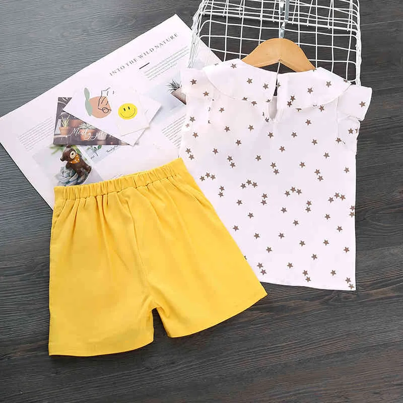 2-6Y Letni maluch dziecko dziecko Dziewczyny Ubrania Zestaw Ruffles Bow Star Drukuj T Shirt Shorts Stroje Kostiumy dla dzieci 210515