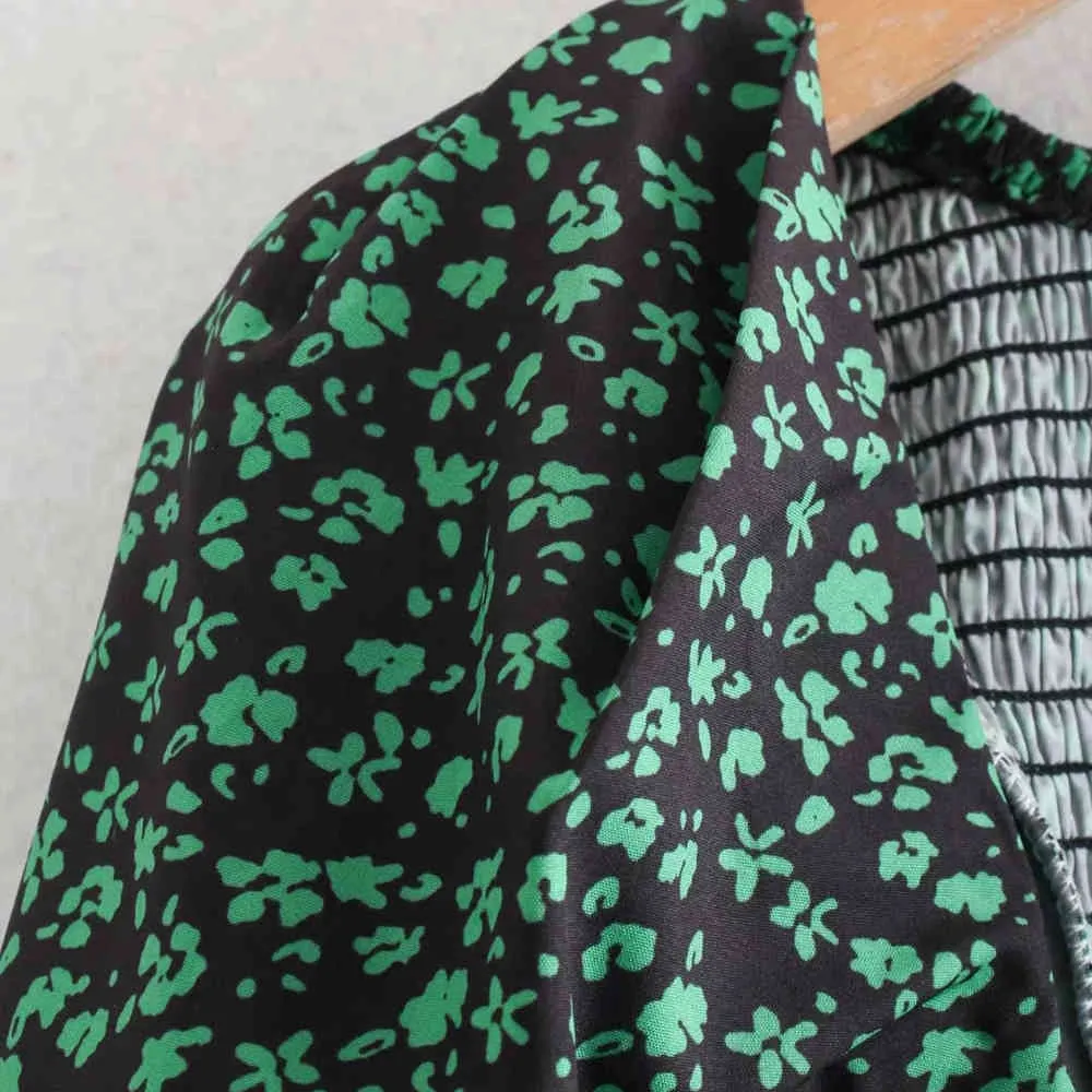 BBWM女性シックなファッショングリーン花プリントミニドレスビンテージハート型カラー長袖女性ドレスvestidos 210520