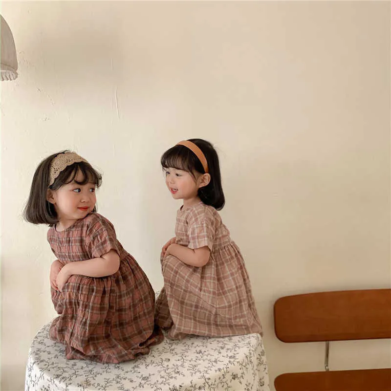 Zomer schattig katoen linnen lange jurk Koreaanse stijl plaid korte mouw jurken voor meisjes losse casual kinderkleding 210615