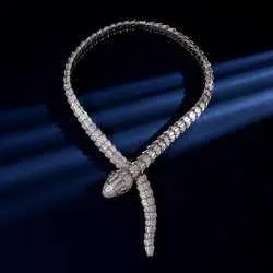 Marca de moda Queen's Full Diamond Cz Zircon Collar de serpiente Regalo Joyería de fiesta Collares Serpientes animales Diseñado Chocke241g de lujo