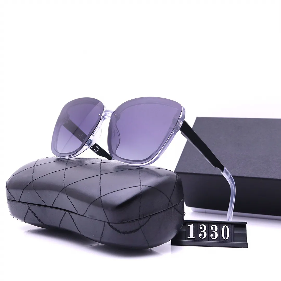 Top d'accessoires de mode designer des lunettes de soleil femme avec des lunettes d'œil de chat HD Black Black Polarisé pour conduite 2218