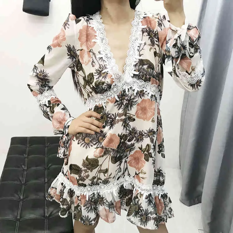 Robe en mousseline de soie imprimé floral sexy col en V profond plage boho broderie dentelle patchwork mini robe d'été robes 210508