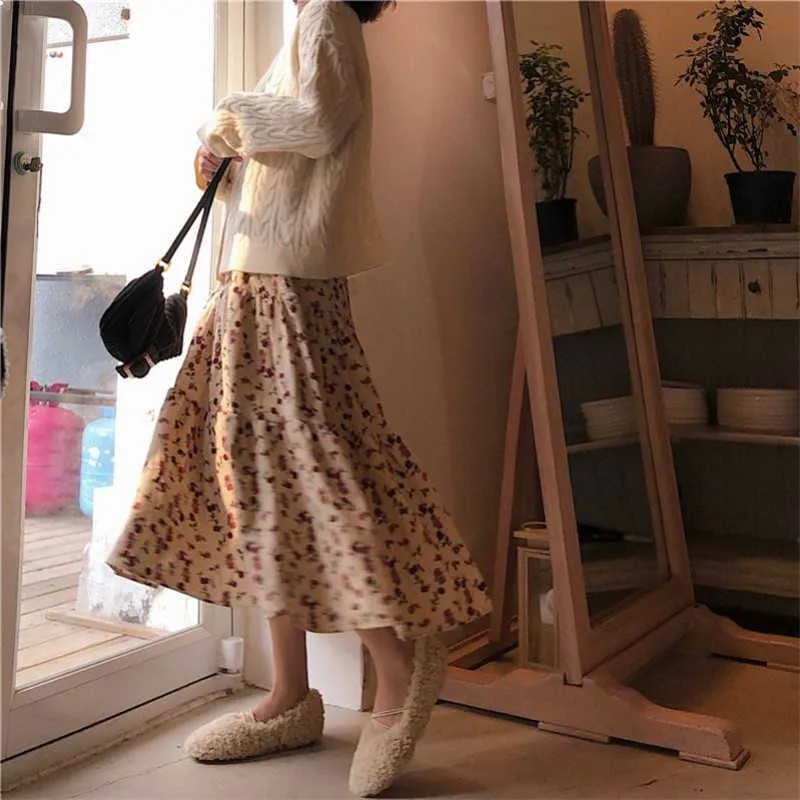 Corduroy Hoge Taille Winter Lange Rokken A-lijn Vrouwen Bloem Afdrukken Maxi Rok Vrouwelijke Vintage Geplooide Rok Leuke Meisjes Streetwear 210721