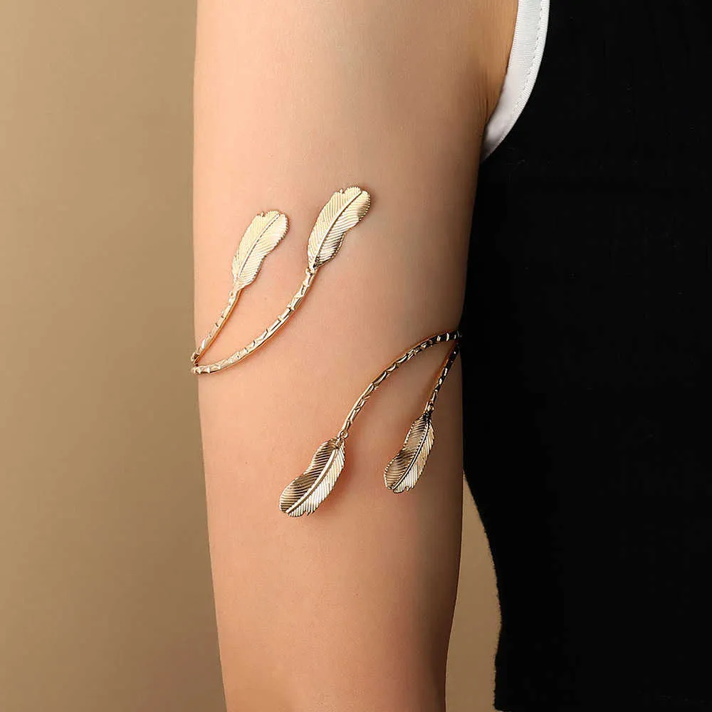 Trendy Butterfly folha padrão braçadeira pulseira retro liga oco anel braço decoração acessórios mulheres moda jóias presente q0719