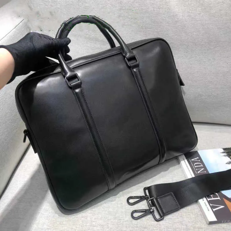 2022New Men Shoulder aktetas Zwart Leather Designer Handtas Business Laptop Bag Messenger Bags met naamplaatjesheren heren 237U