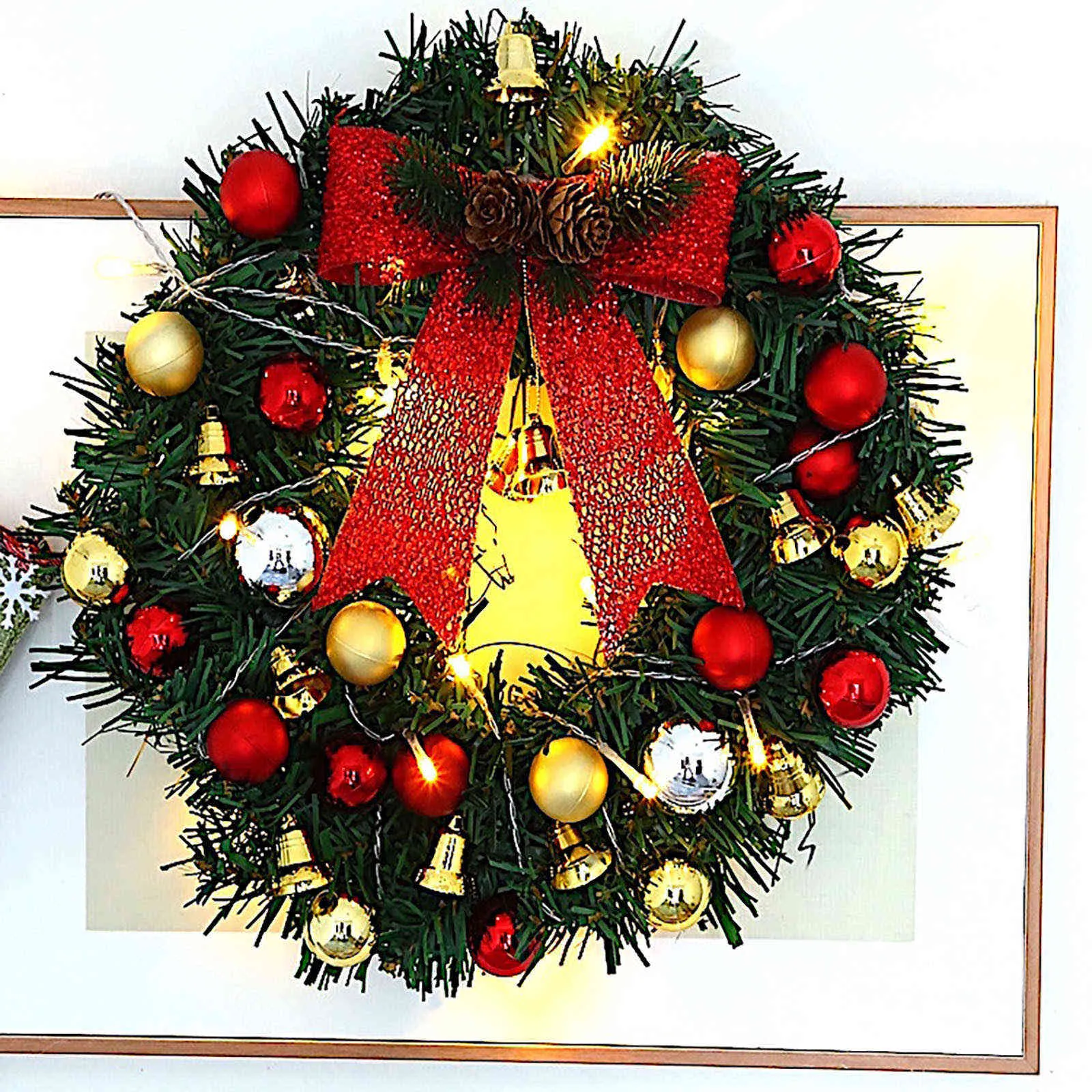 2021 Rubans cool Guirlande de Noël avec boules colorées et pendentif de Noël à LED Décor Pendentifs de porte suspendus mignons Festival Dress Up Couronne # 40
