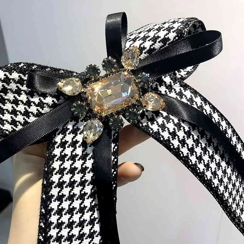 Korean Vintage College Houndstooth Swallow Gird Big Bow Tie Broscher för Kvinnor Mode Shirt Corsage Smycken Tillbehör