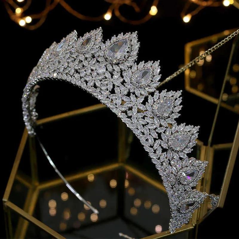 Corona de cristal de lujo Tiara Fiesta de bodas Ceremonia de graduación Accesorios para el cabello Corona grande AAA CZ Accesorios para el cabello de boda Corona X0625