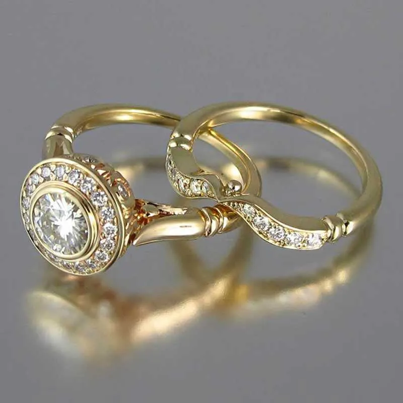 Huitan Golden Color Bridal Ring sätter romantiska förslag Bröllopsringar Foe Kvinnor Trendiga runda steninställningar Hela partier Q07087948017
