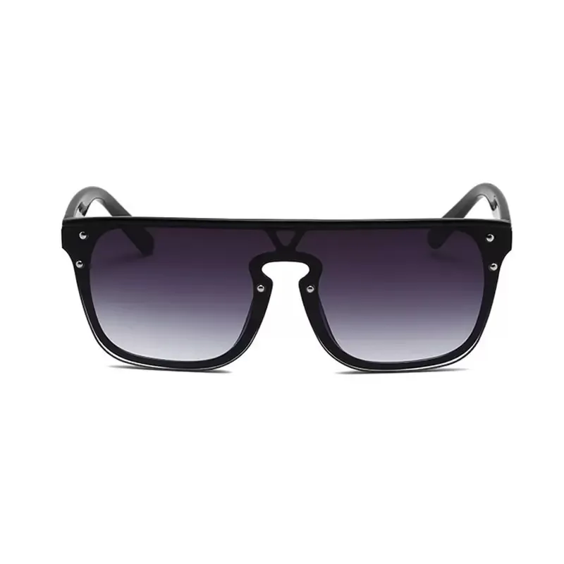 2022 Gafas de sol de diseño entero anteojos originales tonos al aire libre marco de la moda de moda Mirrors de dama clásica para mujeres y hombres glas249z