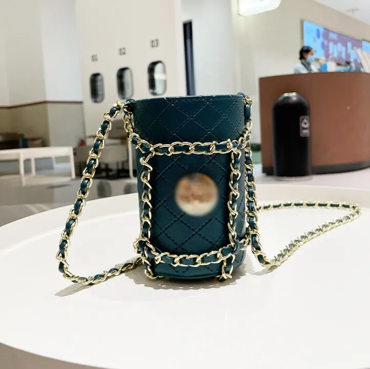 Fashion Drinkware Luxury Goddess Lock Chain Straw Cup Cover