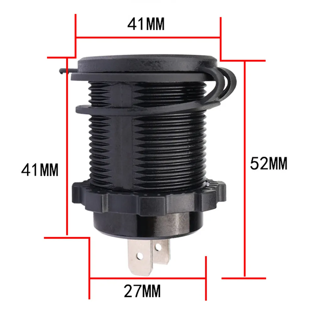 スイッチソケットの電源アウトレットアダプタを持つタイプC / QC 3.0 USB充電器12V 24V車のトラックボートRVオートバイ