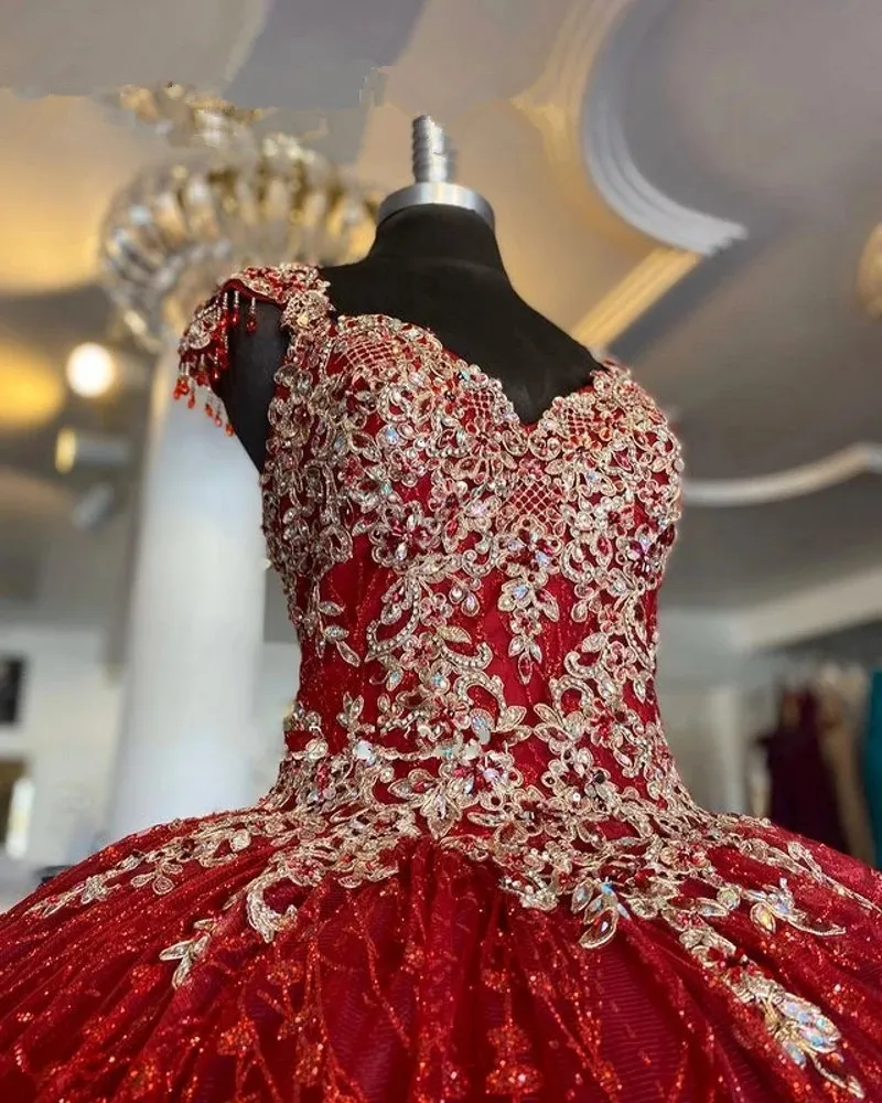 Красное бальное платье из бисера, платья Quinceanera, золотые аппликации, милое платье 16, пышные платья, платье de 15 anos a os quinceaera253O