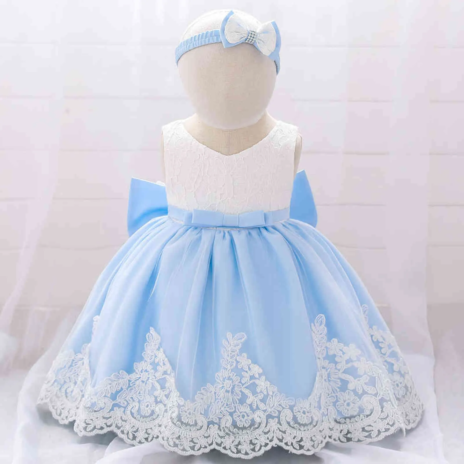 Biała Dziewczynka Brithday Dress 1 Rok 2 lata Chrzest Sukienka Koronki Bow Infant Little Girl Formalna Party Princess Dress KF1042 G1129