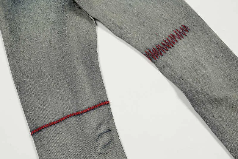 Herrenjeans High-Street-Patchwork-Jeans mit perforierten roten Fäden