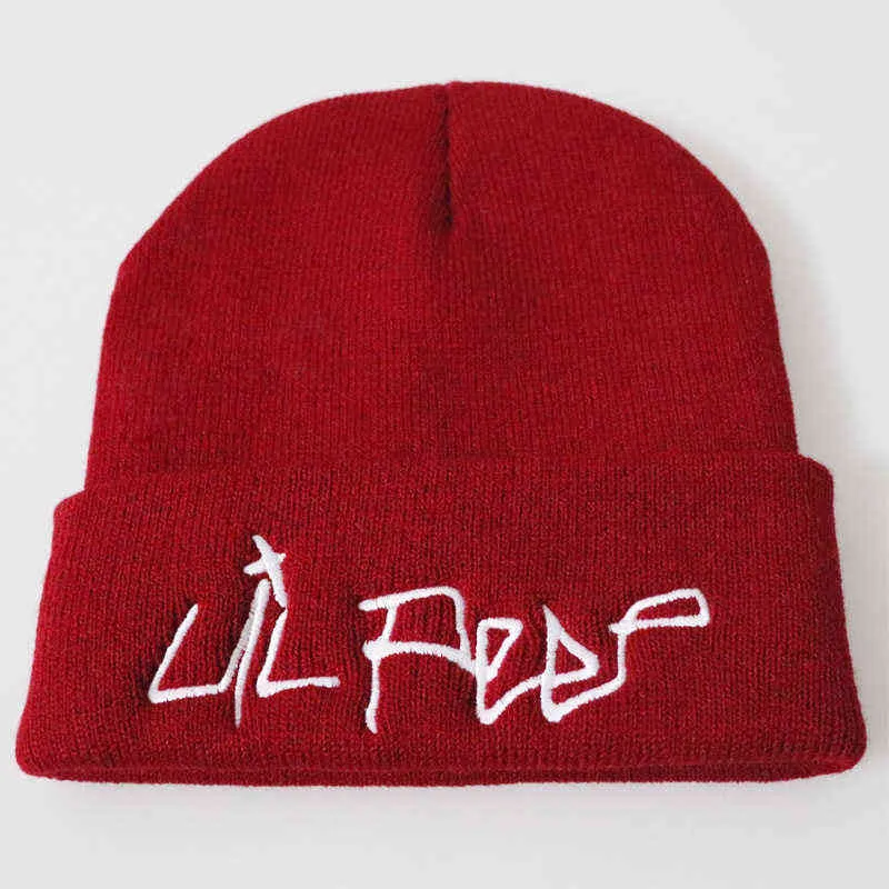 Lil Peep Bere Nakış Aşk Erkekler Kadınlar Örgü Kap Örme Şapka Skullies Sıcak Kış Unisex Kayak Hip Hop Şapka Üzgün ​​Kız Yüz Y21111