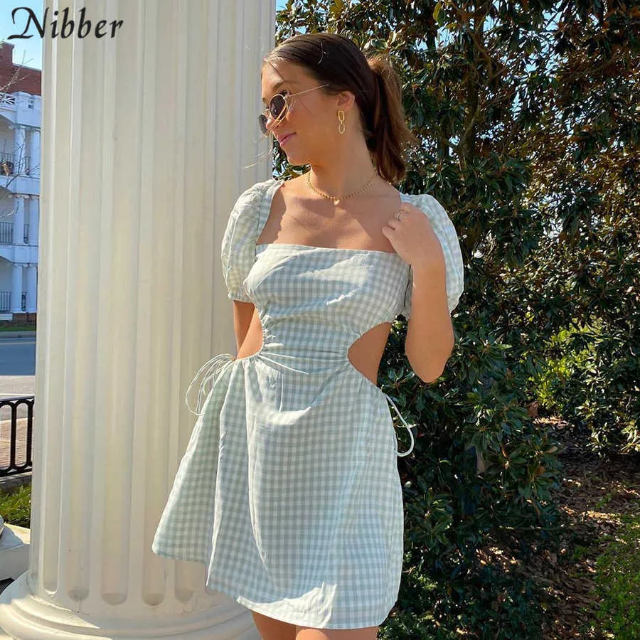 Nibber 2021 Sommer Girly Plaid Kleid Mode Elegante Französisch Romantische Puff Sleeve Hohl Mini Kleid Casual Urlaub Party Kleid Y0726