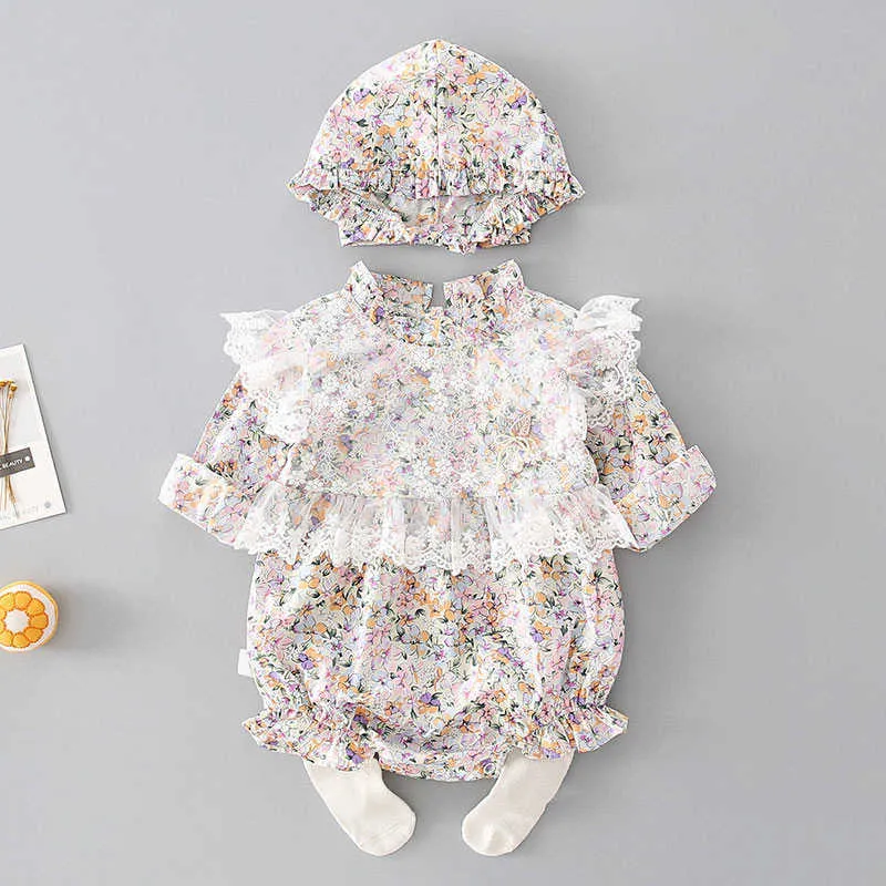 Bear Leader Baby Girls Flowers Rompers Fashion Born Full Sleeve Lace Bodysuits Toddler Baby Kläder med hattar för 0-24m 210708