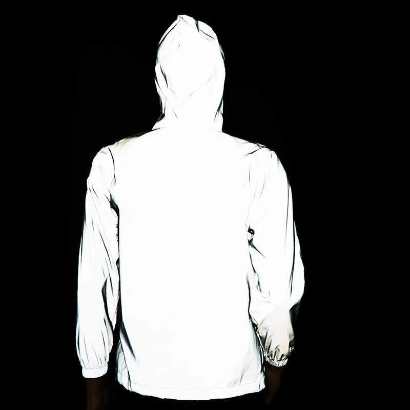 Мужчины полная светоотражающая ветровка HIP-хоп Светоотражающая уличная одежда NoctiLucent Куртка с капюшоном Водонепроницаемые мужские пальто Mens 210811