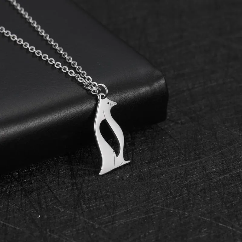 Pendant Necklaces Cazador Animal Penguin Necklace Hollow Design Stainless Steel For Women Gift High Quality Jewelry245Z