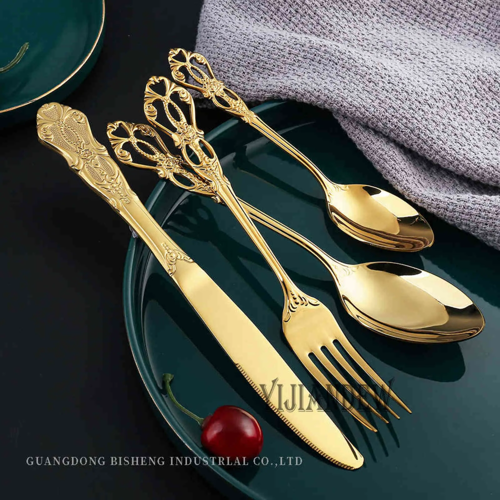 Royal Cutlery Set Gold Stainless Steel Dinnerware Western Knives Tea Spoon Forks Kitchen Dinner Silverware Tableware 211112