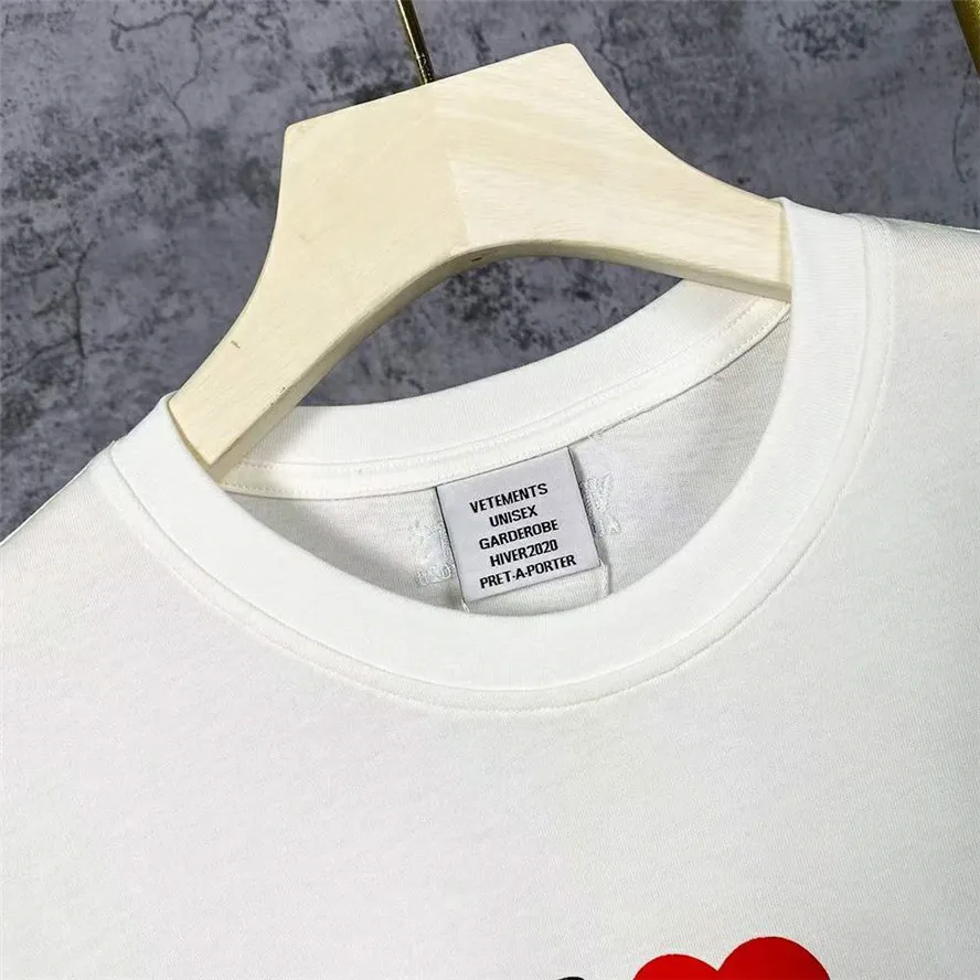 Lässiges, besticktes weißes T-Shirt für Herren und Damen, Hilton Autograph Tee, Logo-Oberteile mit Innenetikett am Kragen hinten