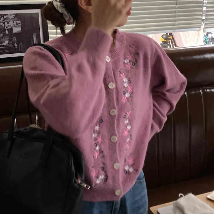 Printemps automne femmes Cardigan Vintage broderie tricot manteau coréen à manches longues simple boutonnage pull noir Beige 210513