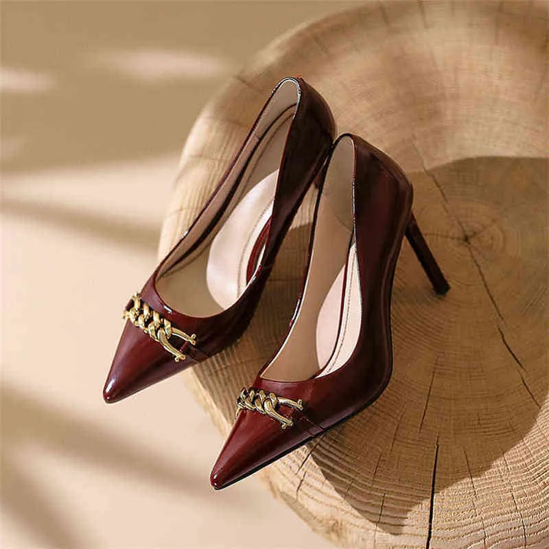 Kvinnors läderstilettos mode skor med kedjor Festival vår och höst röd vin färg 2 9