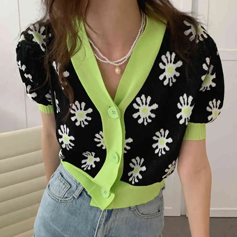 Frauen T-Shirt Sommer Koreanische Chic Retro Westlichen Stil V-ausschnitt Hit Farbe Drei Tasten Lose Wilden Kurzen Daisy Pullover 210514