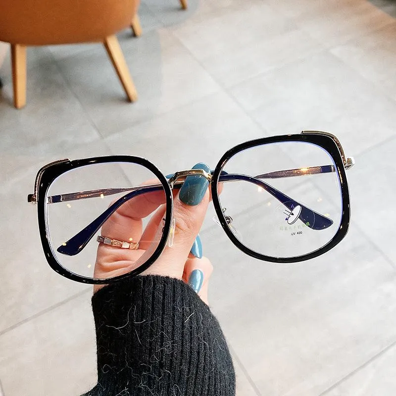 Pembe Kadın Güneş Gözlüğü Vintage Marka Tasarımcısı Square Güneş Gözlükleri Büyük Boy Gölgeler Bayanlar Büyük Çerçeve gözlükler Kore Moda Fames2637