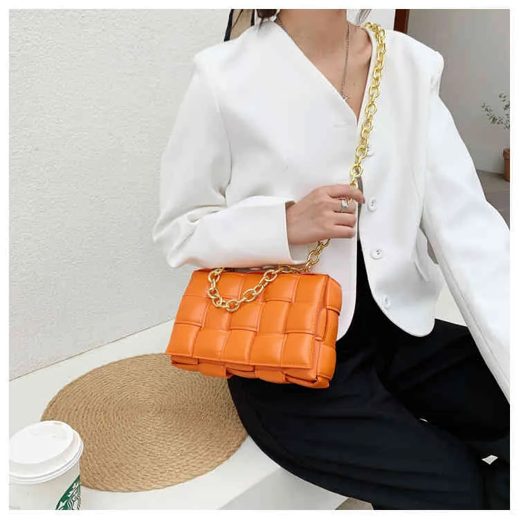 النساء نسج عارضة حقيبة crossbody سيدة رفرف الجلود سلاسل سميكة حقائب الكتف msenger حقائب المرأة الأزياء حقيبة محفظة ميت