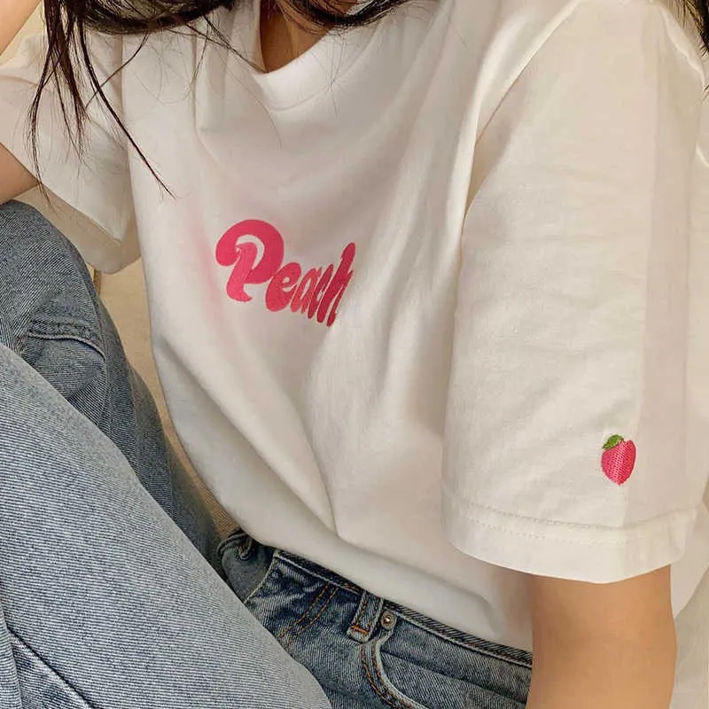 Korejpaa mulheres t-shirt verão coreano chique doce pequeno pêssego letras bordadas em torno do pescoço solto de mangas curtas pulôver 210526