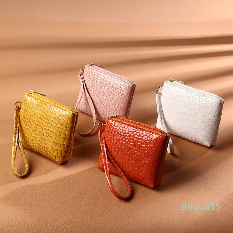 Mini Women Wallet Wallet نمط التمساح سحاب معصم صغير محفظة أزياء PU Leather Leather Card Card Colins Bag240L