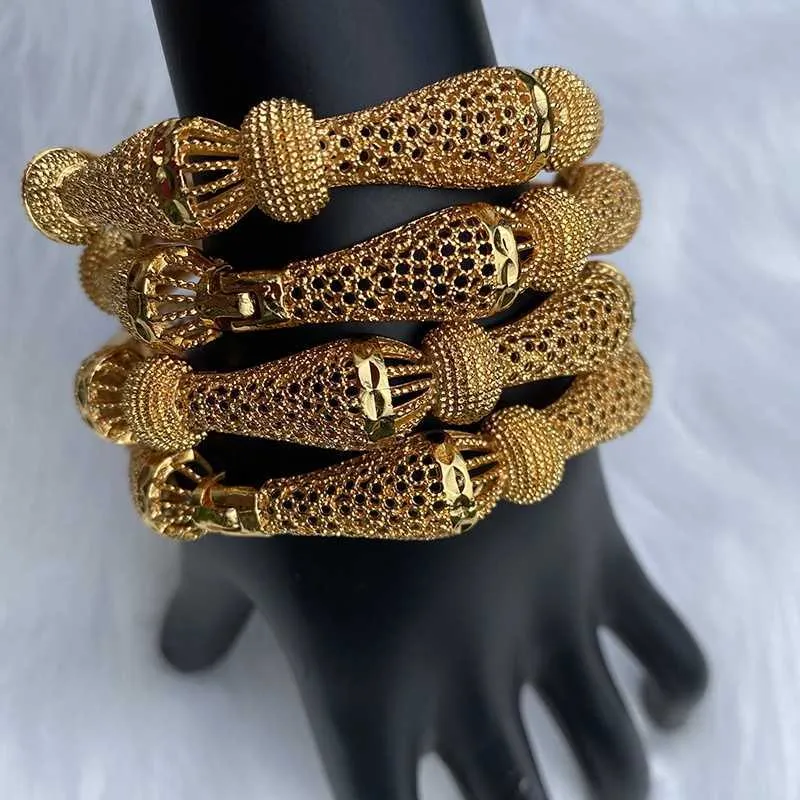 Indian S Arabia 24k gouden kleur banglebracelet dubai armbanden voor vrouwen Afrika sieraden Ethiopisch bruid bruid cadeau 2107136576580
