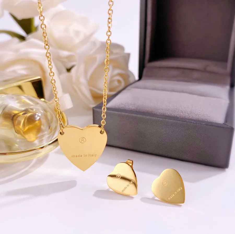 Europe America Fashion Jewelry Sets Women Lady Titanium steel 18K Plated Gold Earrings Necklaces Sets With G Letter Heart Pendant236H