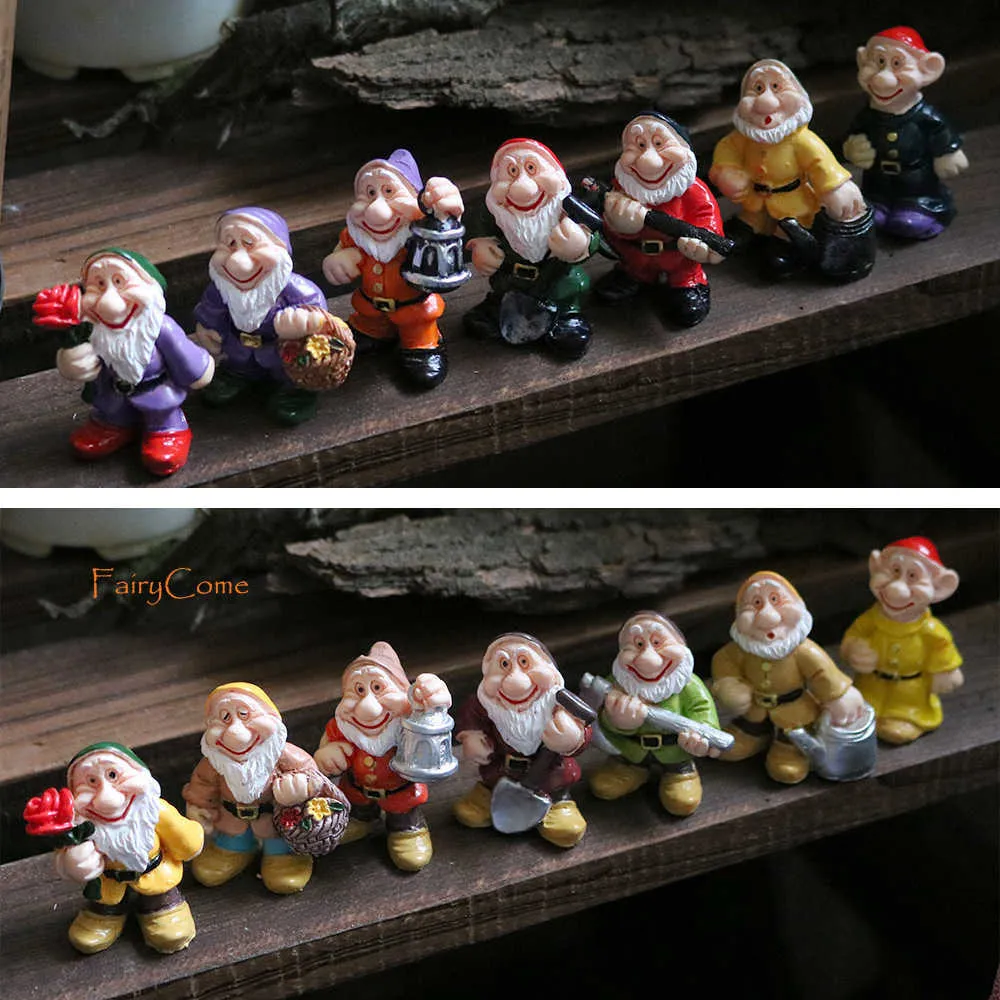 Ensemble de 7 miniatures de fées de jardin Gnomes Figurines naines Mini résine Elf Figures Funny Bonsai Micro Statue Décoration 210804