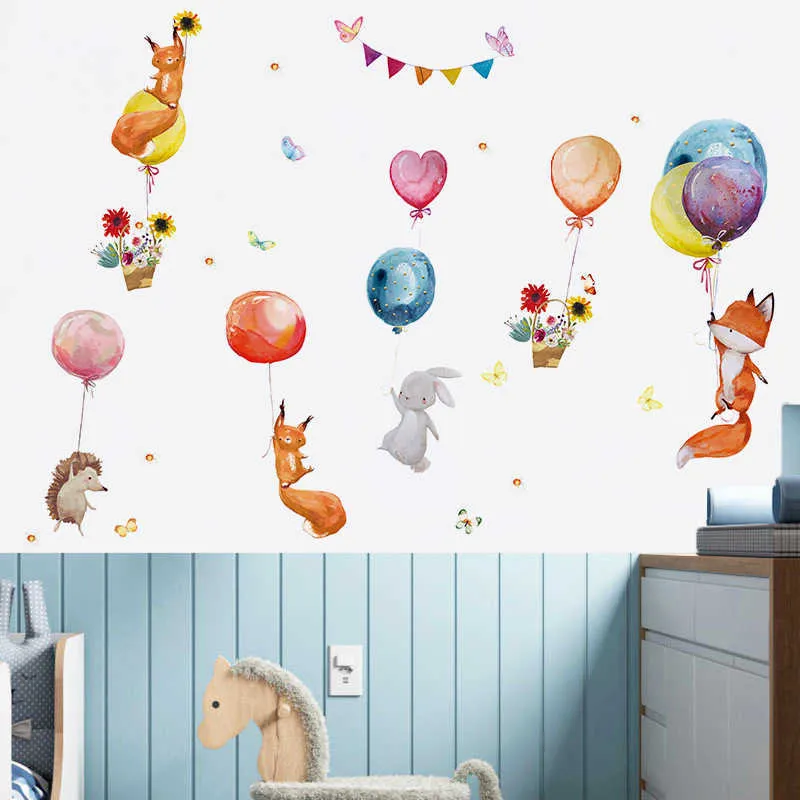 Aquarela pintada à mão adesivos de parede balão Animais de parede Decalques para crianças Quarto Kindergarten Parede Decoração Murais Casa Decoração 210705