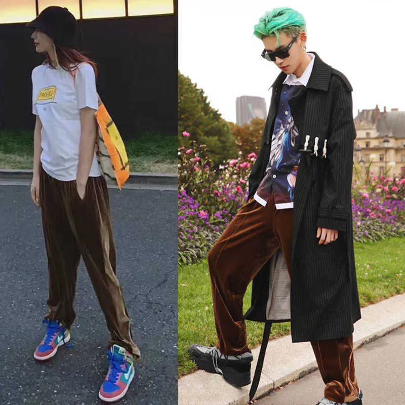 2020 Velvet Joggers Pantalons de survêtement Hommes Streetwear Mode Velours Pantalons de survêtement Mâle Marron Marine Lâche Casual Jogger Pantalon Femmes P0811